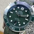 VS Factory Replica Omegas Seamaster Diver 300M 210.32.42.20.10.001 Green Rubber Strap