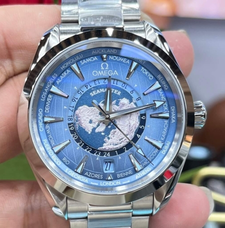 VS Factory Fake Omega Seamaster 220.10.43.22.03.002 Gradual Blue Dial: A Deep Dive into Elegance and Craftsmanship