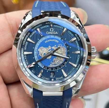 VS Factory Replica Watch Omega Seamaster 220.12.43.22.03.001 Blue Dial Tape Strap: A Replica Masterpiece with Impressive Features