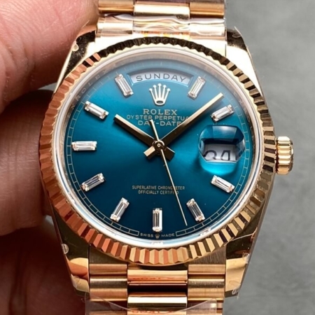 Q Factory Replica Rolex Day-Date M128235-0085: 36mm Peacock Green Dial – A Masterpiece of Luxury