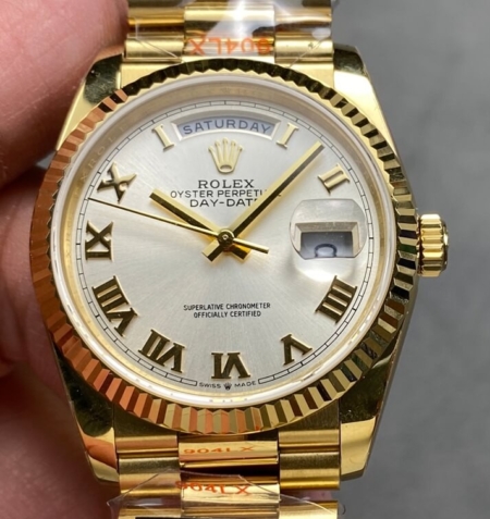 Q Factory Replica Rolex Day-Date M128238-0076 36mm: A Classic Reimagined in Gold