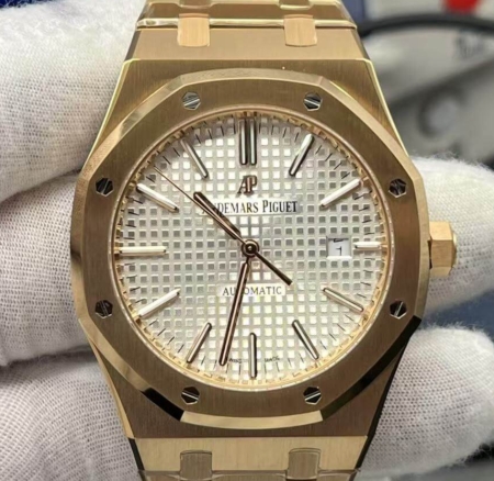 ZF Factory Audemars Piguet Royal Oak 15400OR.OO.1220OR.02 Rose Gold Watch